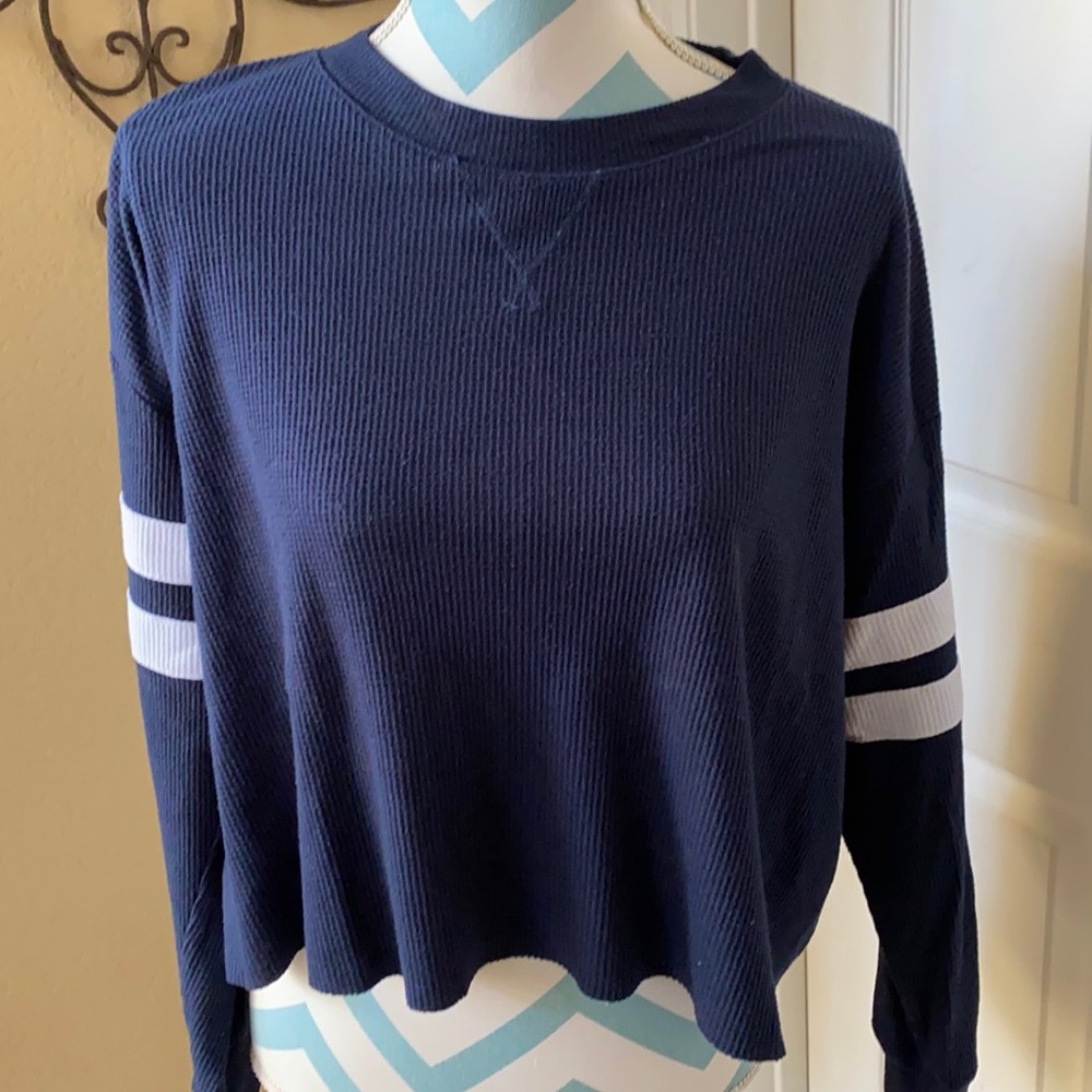 ❤️❤️Hollister Must Have Collection Waffle Long Sleeve Shirt**